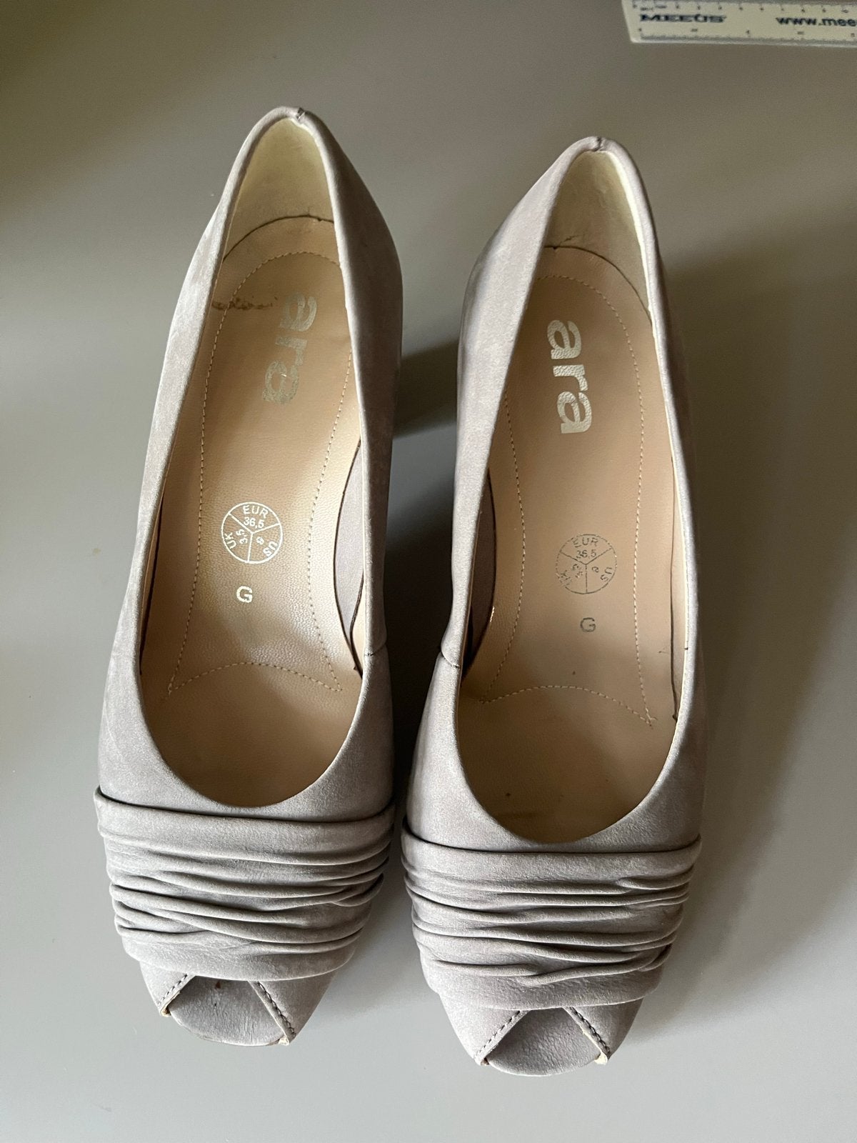 Ara Peep-toe Pumps - Grijs - Maat 36.5, Ophalen of Verzenden, Zo goed als nieuw, Grijs, Pumps