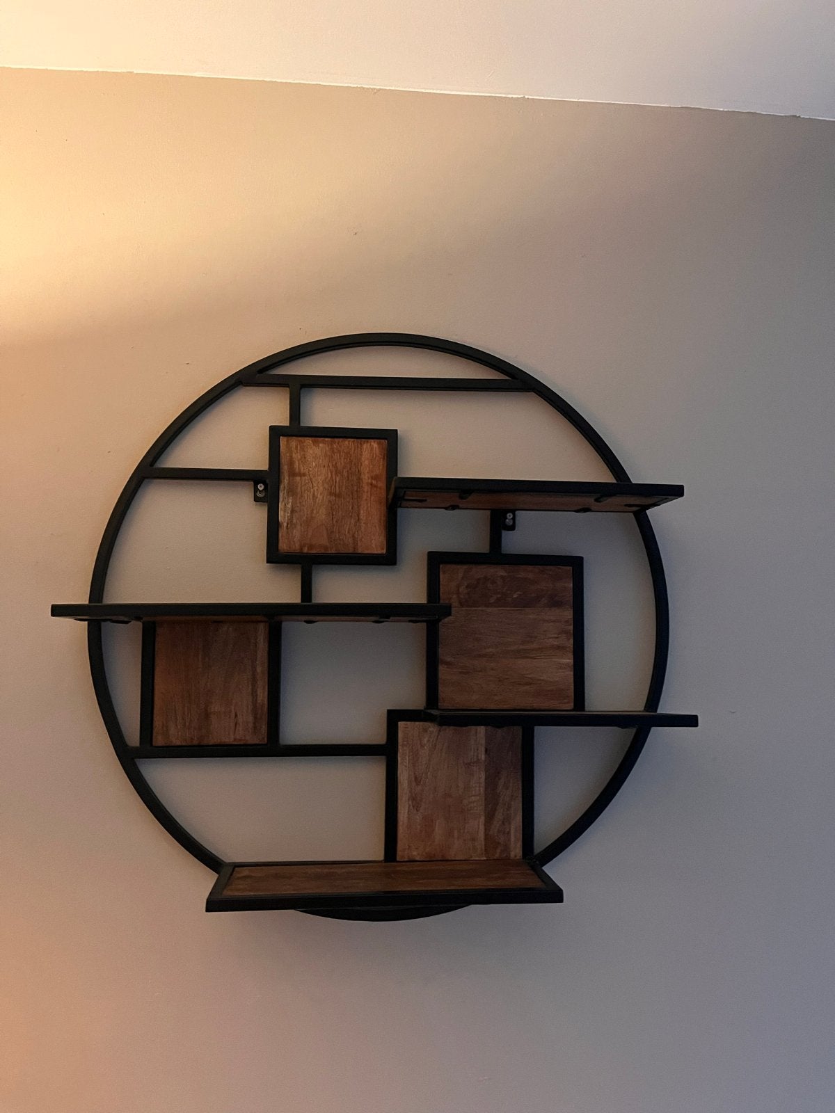 Decoratieve ronde wandplank/displayrek, Ophalen, Gebruikt