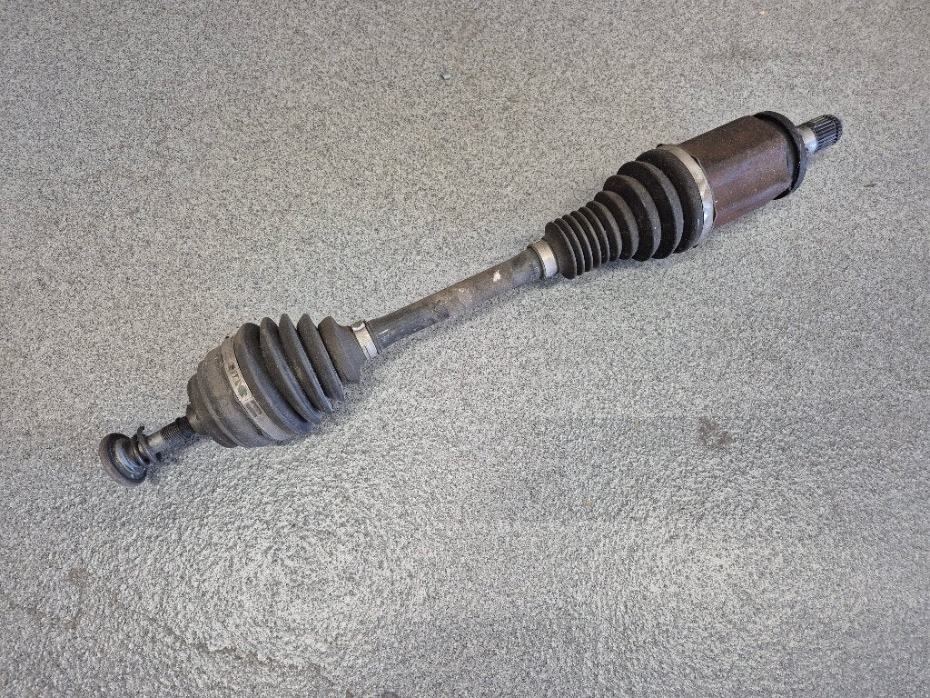BMW F11 530XD aandrijfas LV, Ophalen, Gebruikt, BMW