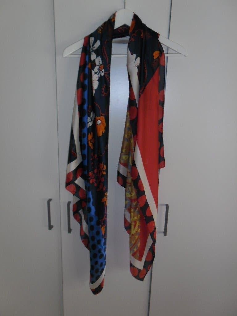 Mooie Blauw/Rood/Oranje Sjaal, Ophalen of Verzenden, Zo goed als nieuw, Maat 46/48 (XL) of groter, Sjaal