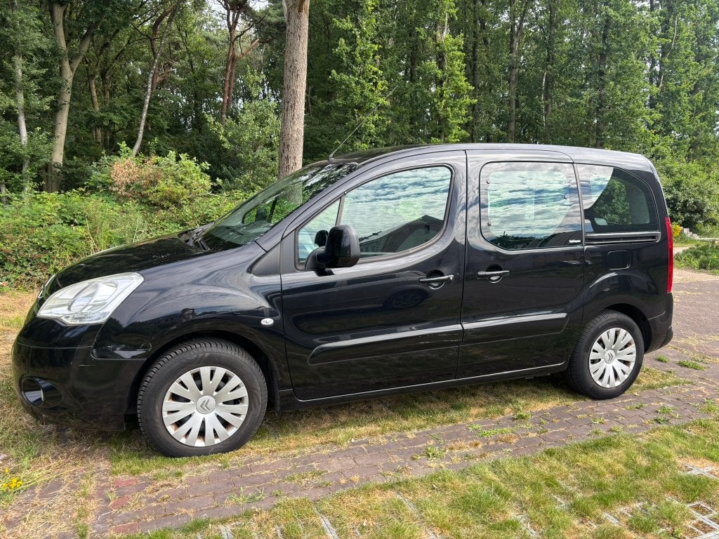 Citroën Berlingo 1.6 72KW 2011 Zwart, Auto's, Citroën, Voorwielaandrijving, Euro 5, 4 cilinders, Zwart