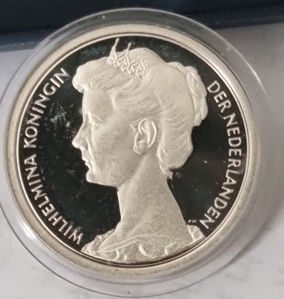 Zilveren munt Koningin Wilhelmina 1998 - 6 september 1808, Postzegels en Munten, Munten | Nederland, Losse munt, Overige waardes