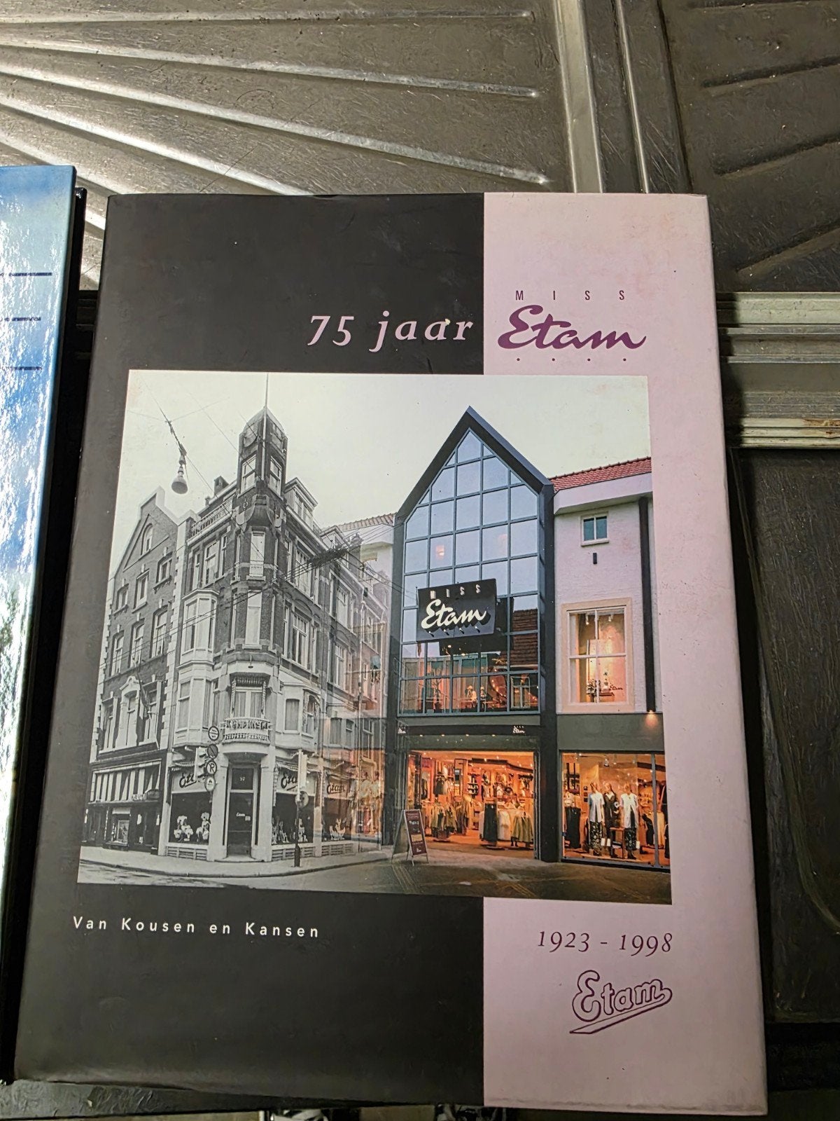 Diverse boeken voor de verzamelaar: Etam, Handwerk, Tuin, Ophalen