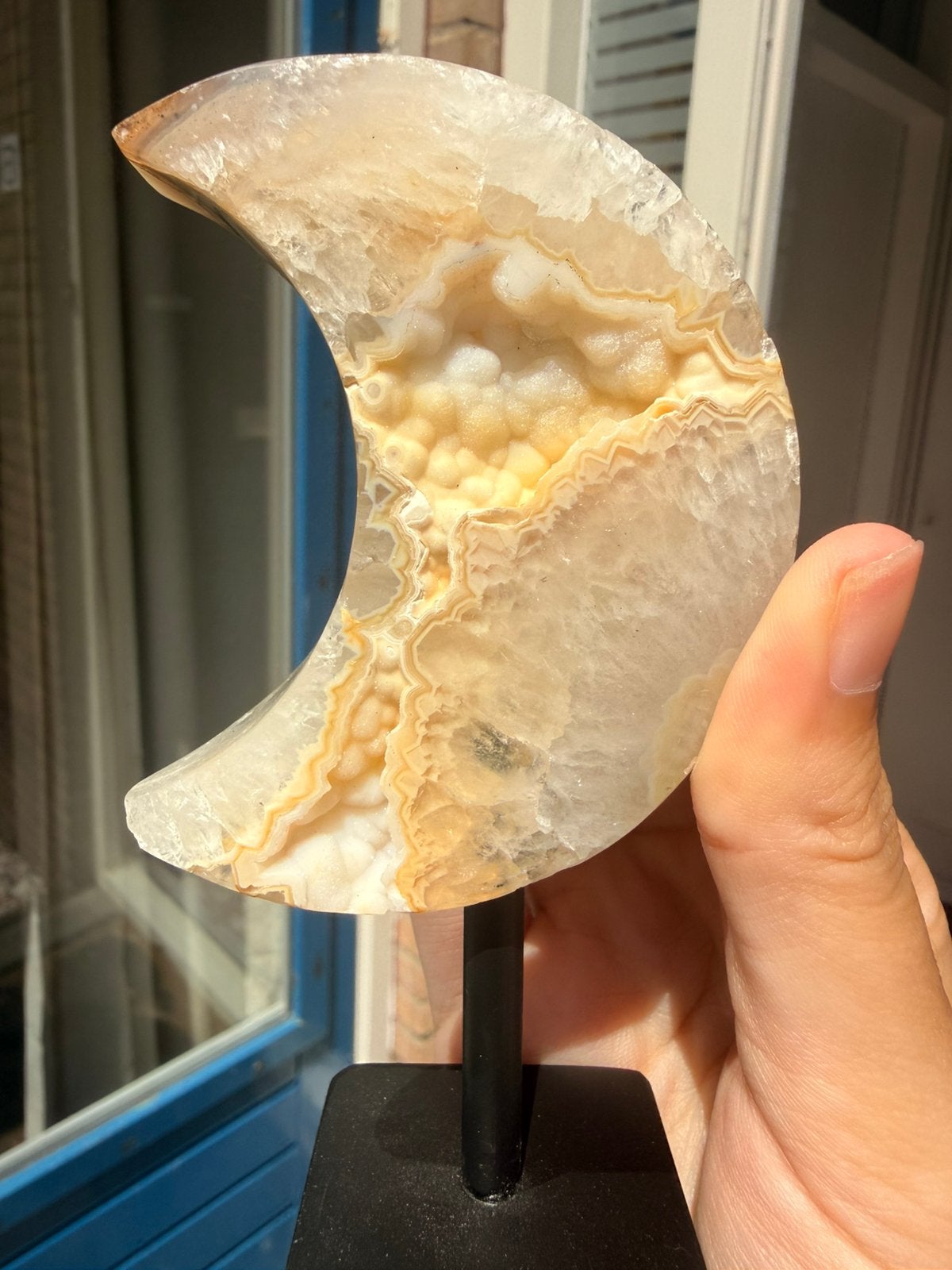 Agaat maan op standaard, Verzenden, Mineraal