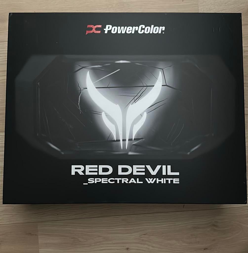 RX 9070 XT Red Devil Spectral White, Ophalen of Verzenden, Zo goed als nieuw, GDDR6, PCI-Express 4