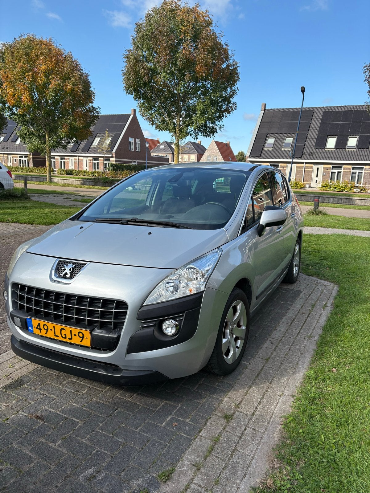 Peugeot 3008 1.6 VTI 2010 Grijs, Auto's, Voorwielaandrijving, 1374 kg, 4 cilinders, 75 €/maand