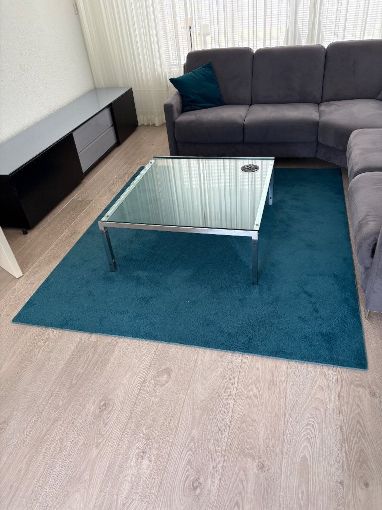 Vloerkleed in petrol blauw, Ophalen, Blauw, 150 tot 200 cm, 200 cm of meer
