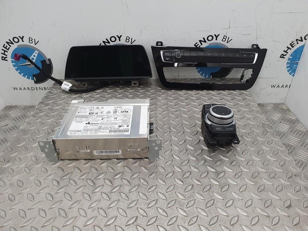 BMW 2 SERIES NAVIGATIE 2019, Ophalen of Verzenden, Gebruikt, Stiba lid