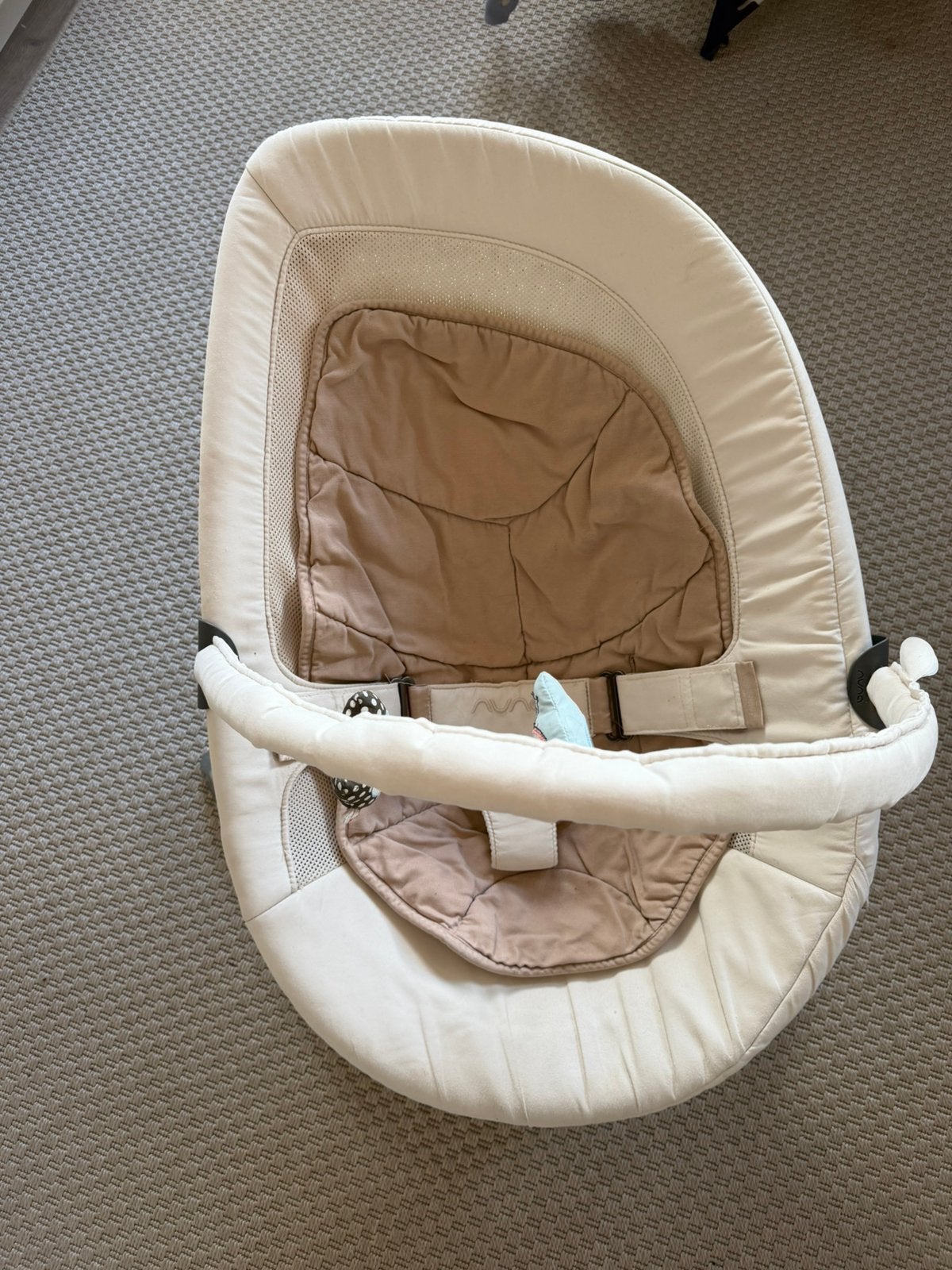 Nuna leaf wipstoeltje, Kinderen en Baby's, Gebruikt, Schommelstoel, Met gordel(s) of riempje(s), Ophalen