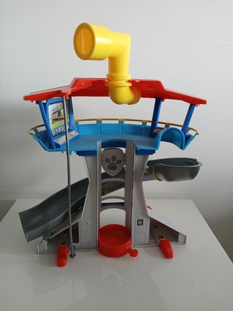 PAW Patrol uitkijktoren met bemande redding voertuigen, Ophalen, Gebruikt