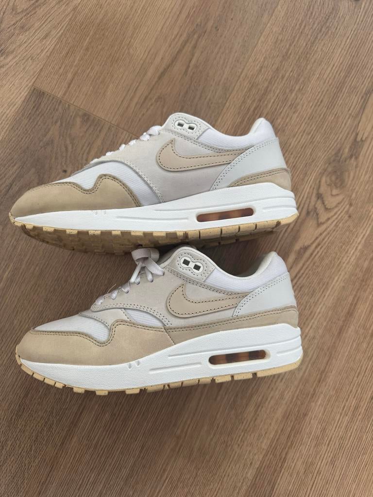 Nike Air Max 1 PRM ESS Dames Sneakers Maat 36.5, Kleding | Dames, Schoenen, Ophalen of Verzenden, Zo goed als nieuw, Wit, Sneakers of Gympen