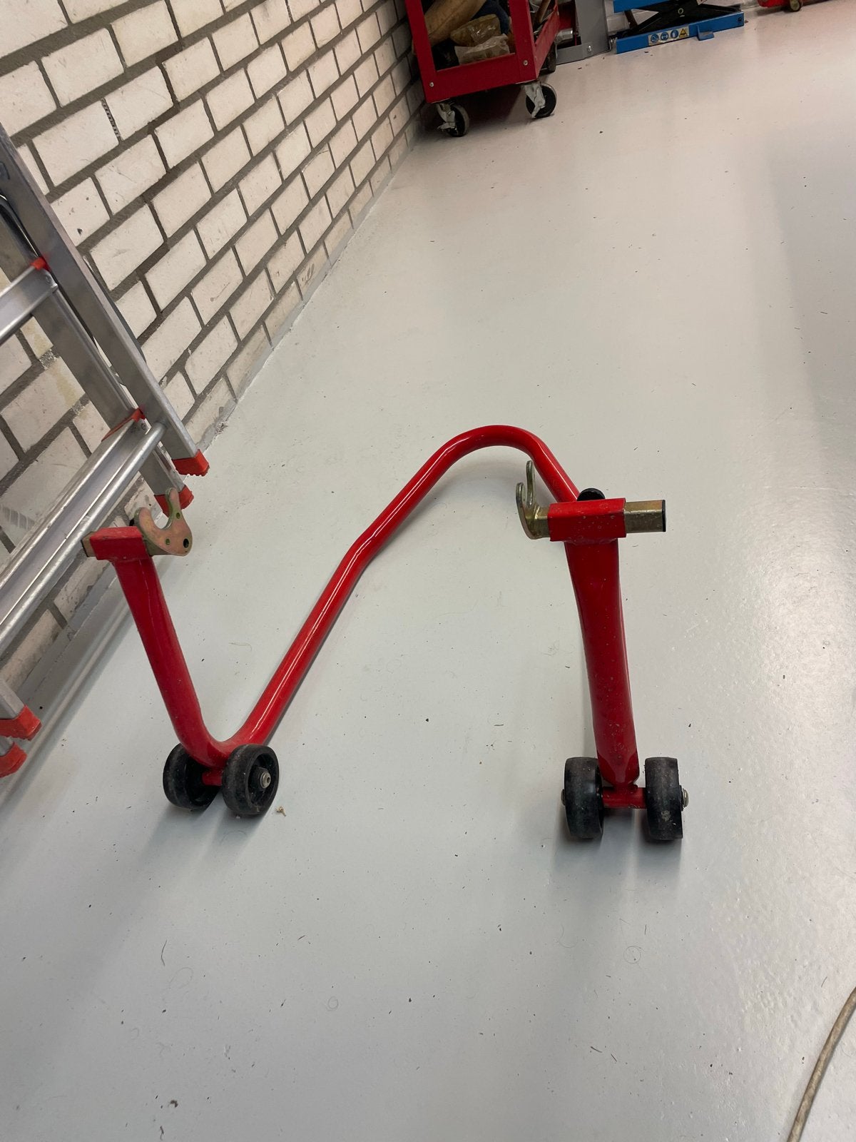 HBM paddockstand z.g.a.n., Motoren, Ophalen, Zo goed als nieuw