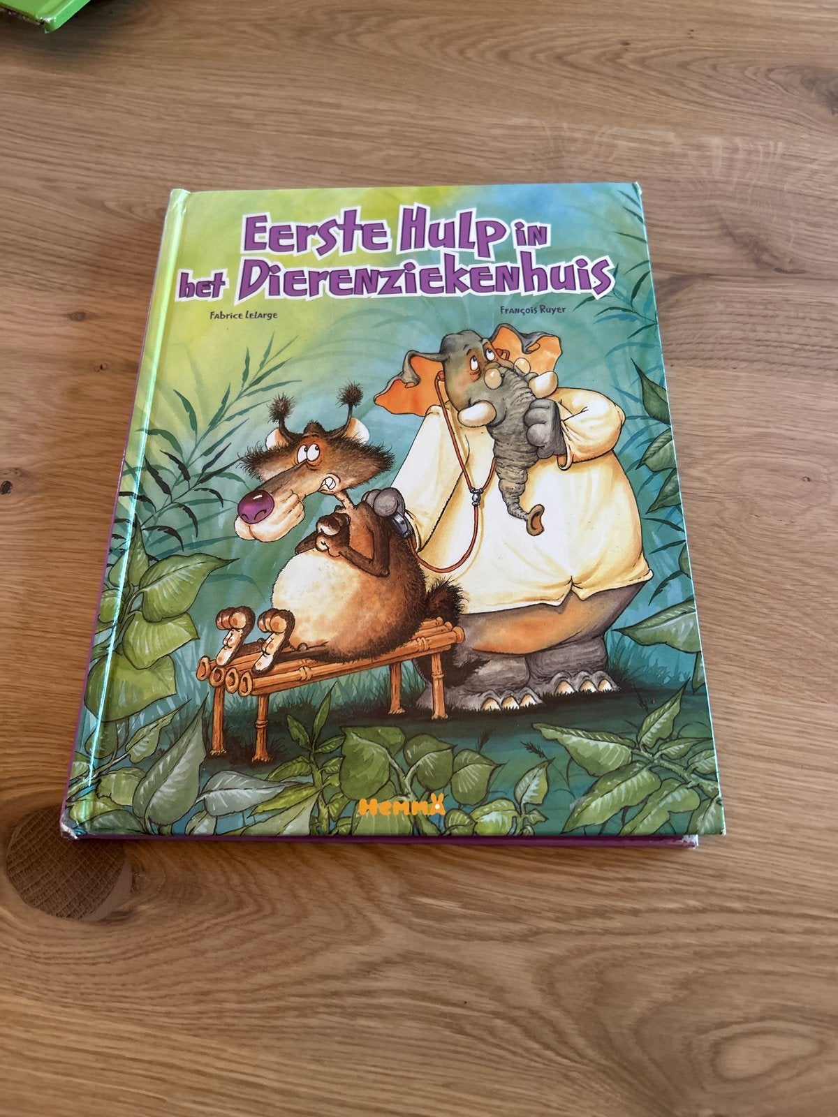 Eerste Hulp in het Dierenziekenhuis - Kinderboek, Ophalen of Verzenden, Gelezen, 3 tot 4 jaar