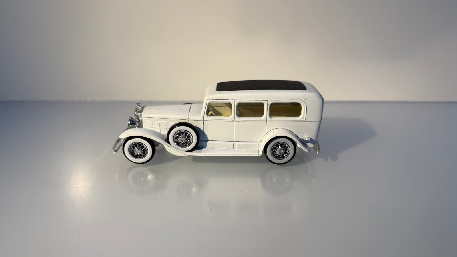 Solido Cadillac V16 1:43, Ophalen of Verzenden, Zo goed als nieuw, Auto, Solido