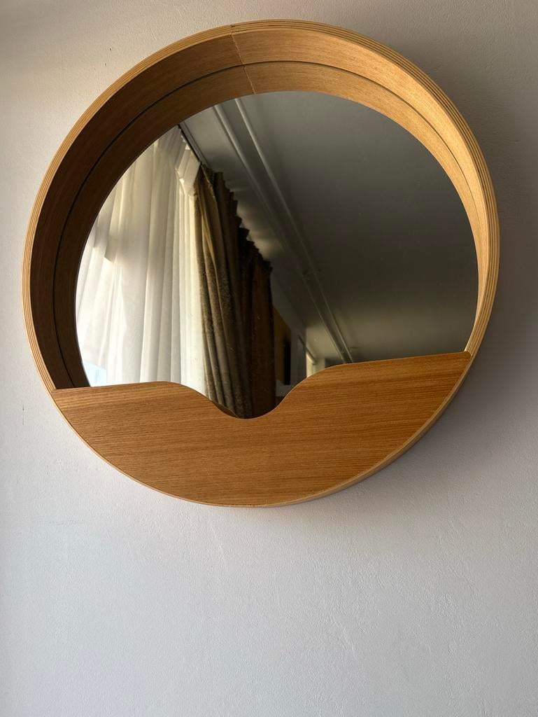 Zuiver ronde spiegel met eiken rand - 60 cm, Huis en Inrichting, Woonaccessoires | Spiegels, Ophalen, Rond, Zo goed als nieuw