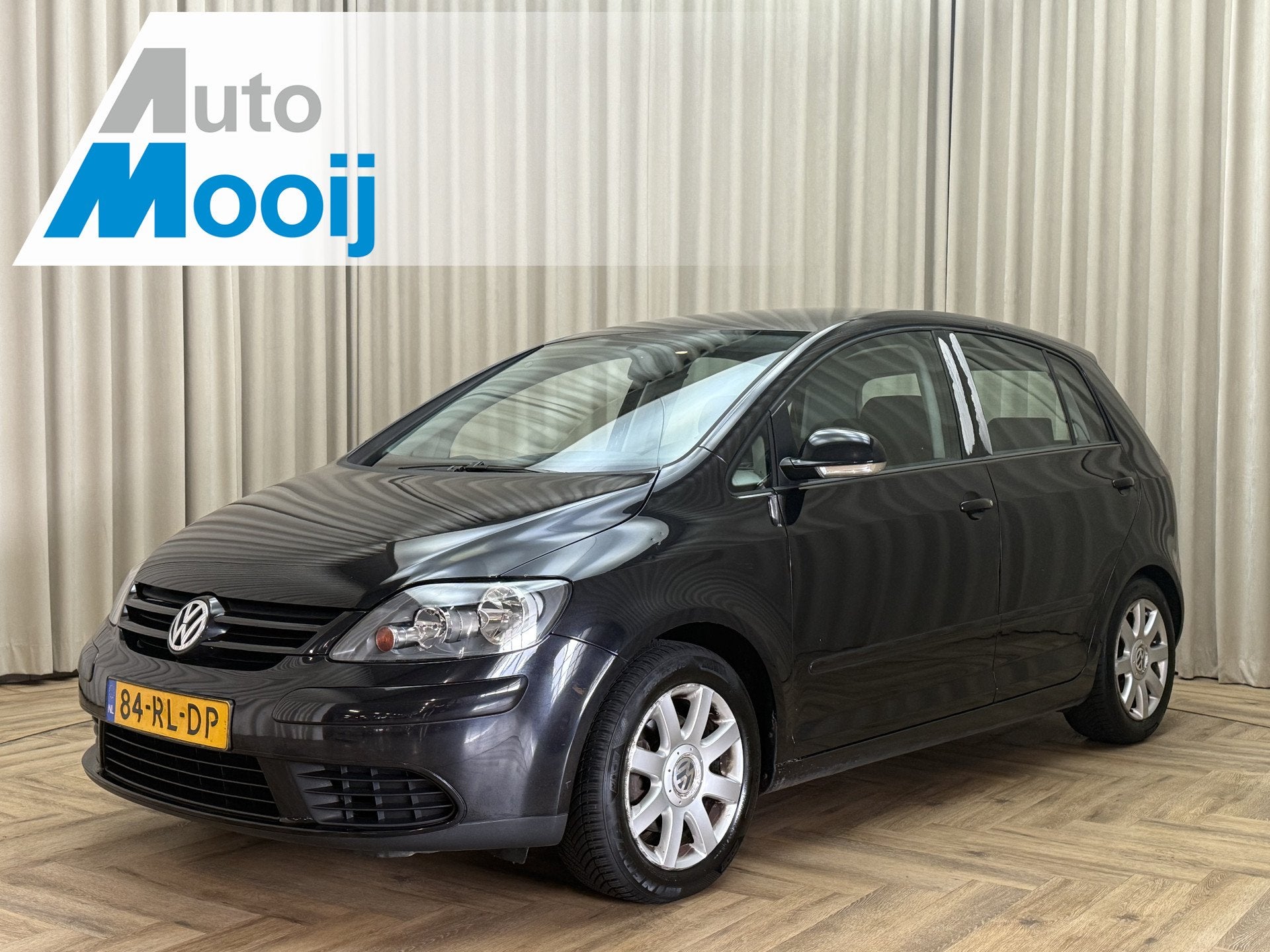 Volkswagen Golf Plus 1.6 FSI Sportline Nieuwe APK (bj 2005), Stof, Gebruikt, 4 cilinders, 116 pk