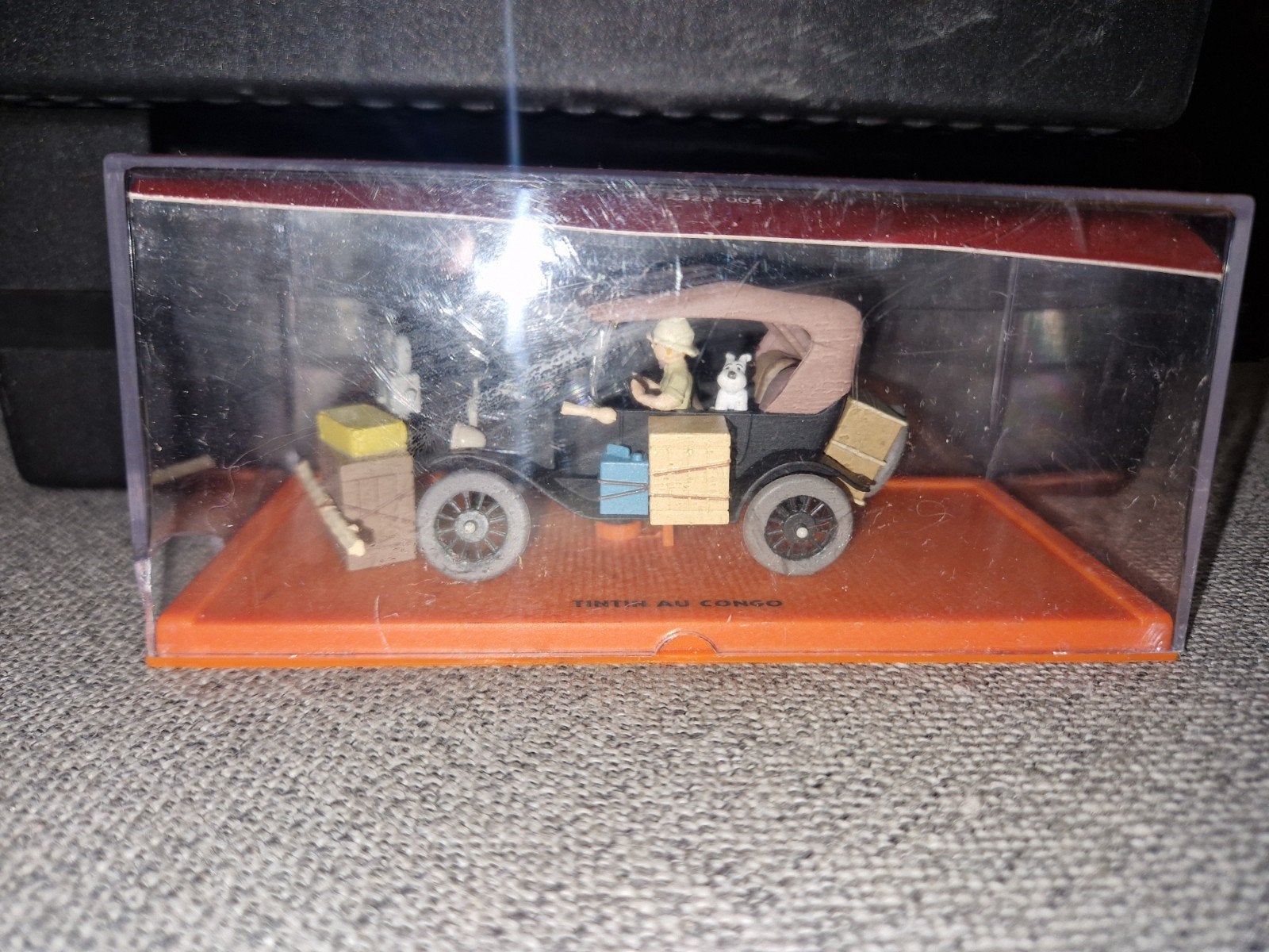 Kuifje in Congo - Ford T schaalmodel 1:43, Hobby en Vrije tijd, Modelauto's | 1:32, Ophalen of Verzenden, Zo goed als nieuw, Auto
