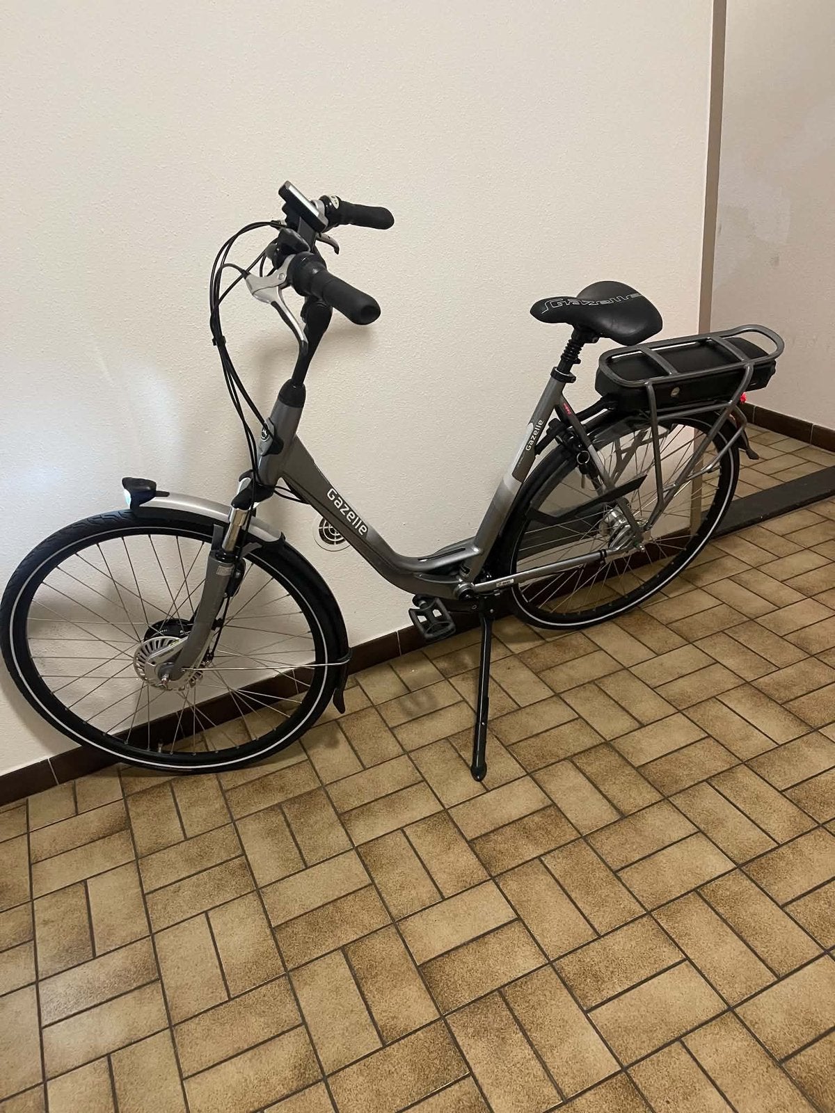 GAZELLE, Fietsen en Brommers, Ophalen of Verzenden, Zo goed als nieuw
