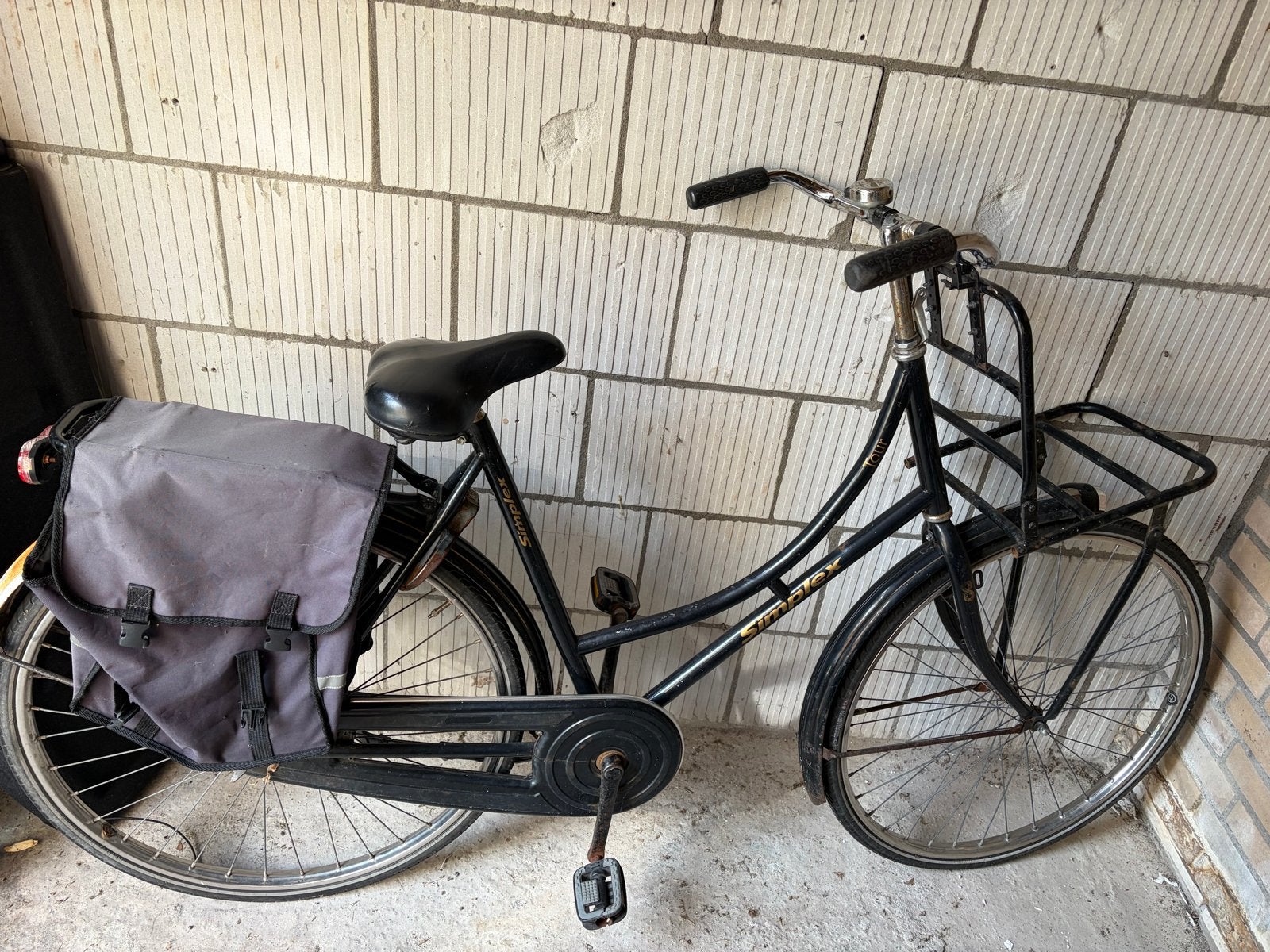 Simplex fiets met voordrager en fietstassen, Terugtraprem, Ophalen, Overige merken, 53 tot 56 cm