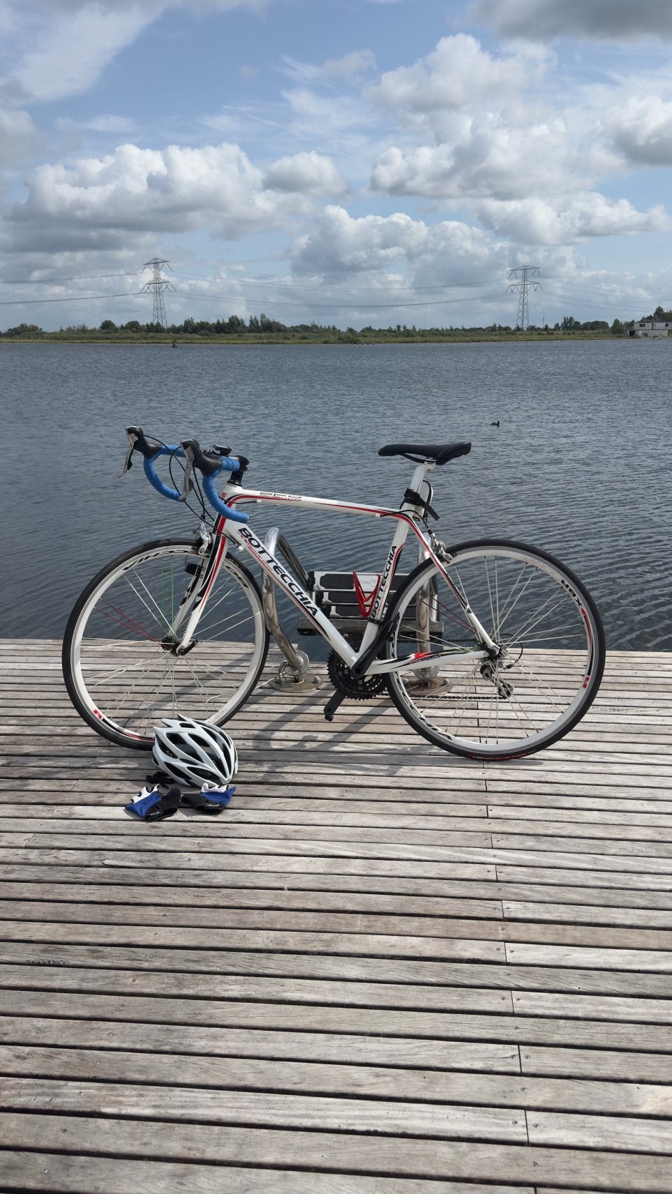 Bottecchia Duello racefiets met helm, handschoenen en pomp., 28 inch, Gebruikt, Aluminium, Meer dan 20 versnellingen