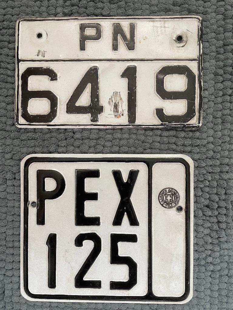 2 GRIEKENLAND motor KENTEKENPLATEN nummerborden, Verzamelen, Verzenden, Gebruikt, Auto's