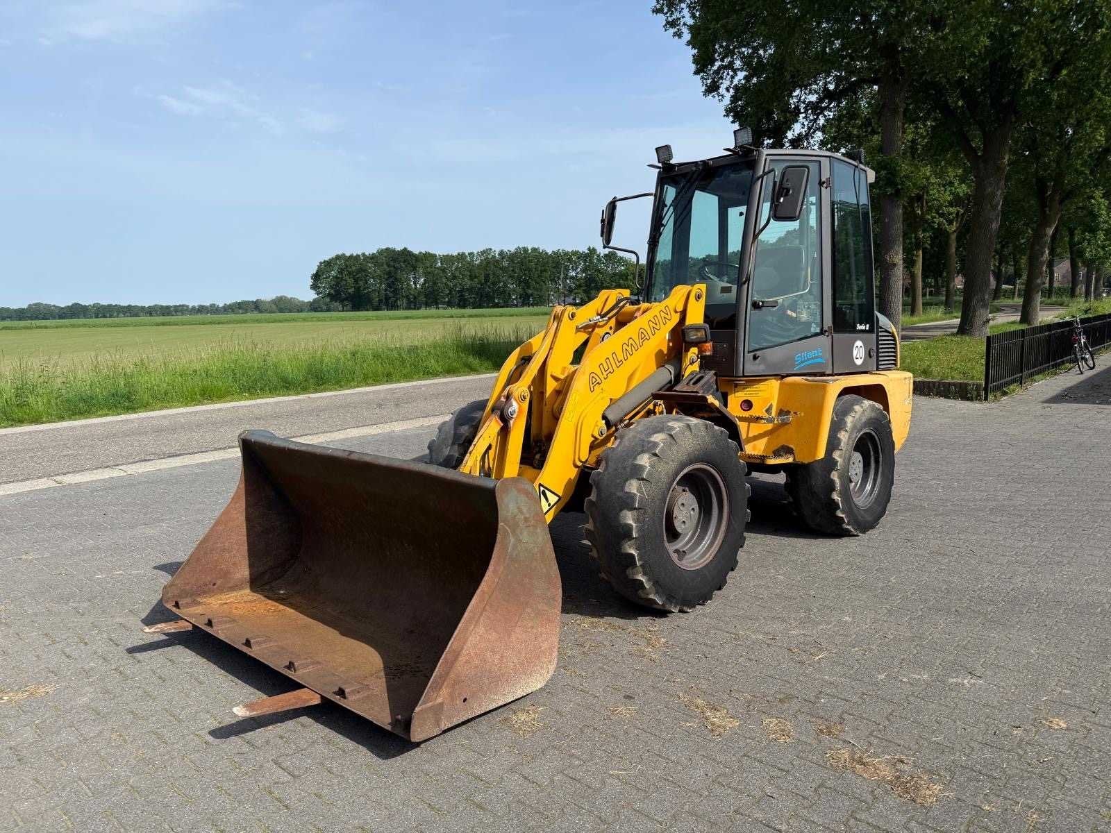 2002 Ahlmann AL100 Shovel, Zakelijke goederen, Machines en Bouw | Kranen en Graafmachines, Wiellader of Shovel