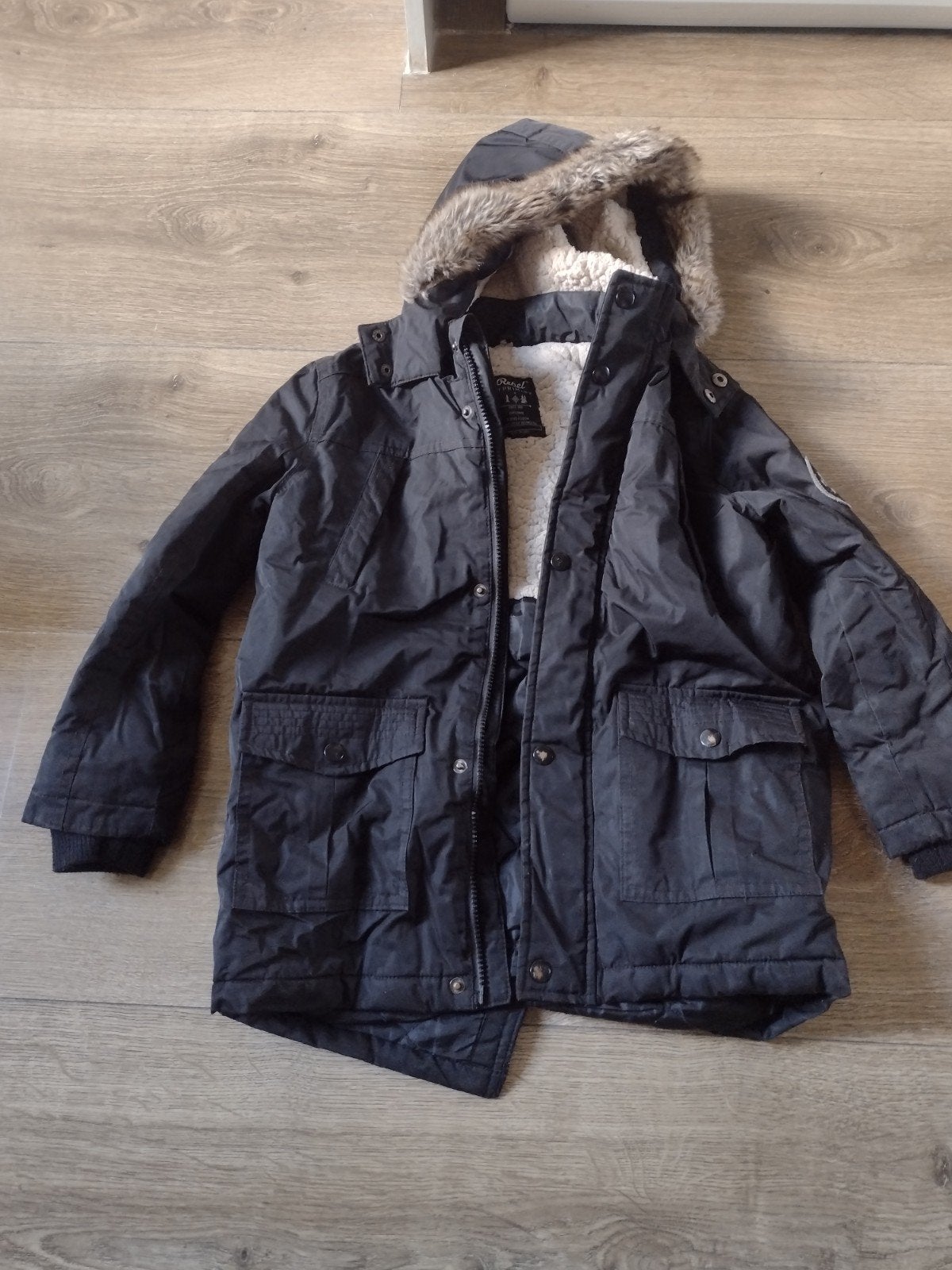 Rebel by Primark winterjas maat 128, Kinderen en Baby's, Ophalen, Gebruikt, Rebel by Primark, Jongen