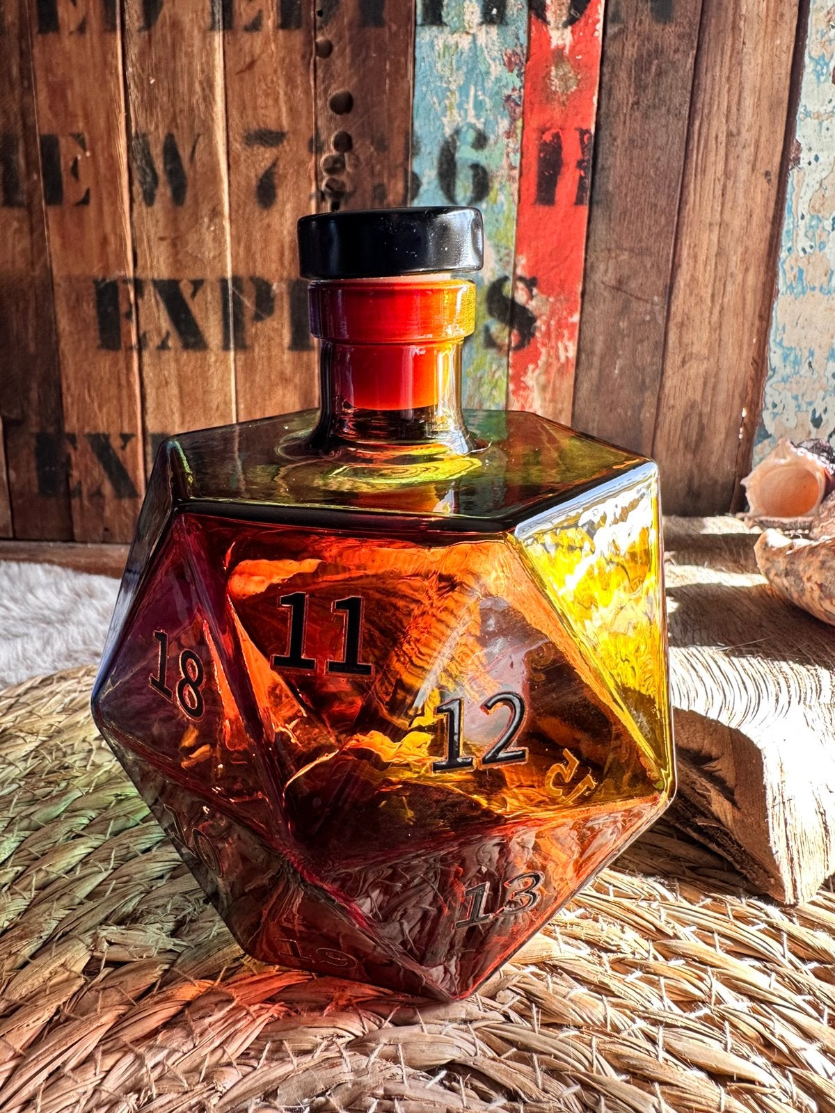 DND whiskeyfles / D&D whiskeykaraf / D20 karaf / nieuw, Ophalen of Verzenden, Zo goed als nieuw