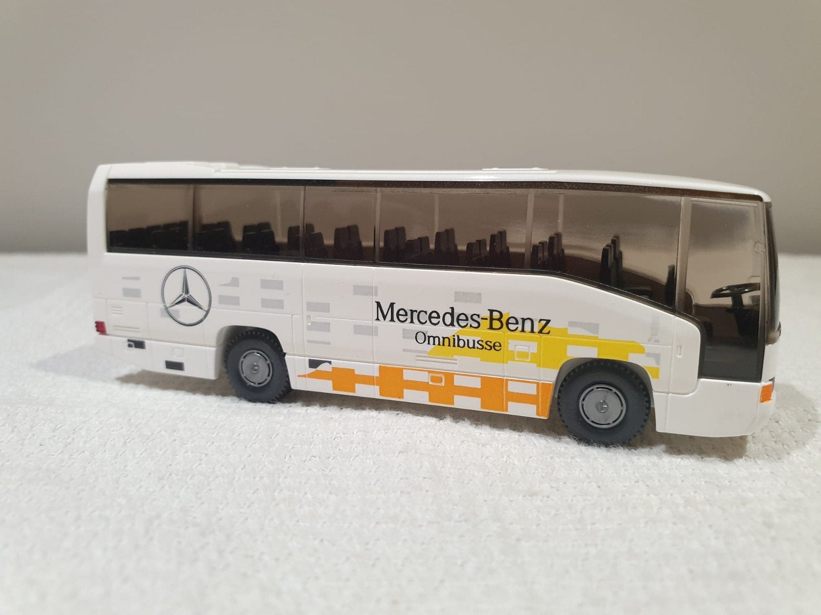Wiking Mercedes-Benz O404 midi bus 1:87, Hobby en Vrije tijd, Modelauto's | 1:87, Ophalen of Verzenden, Zo goed als nieuw, Bus of Vrachtwagen