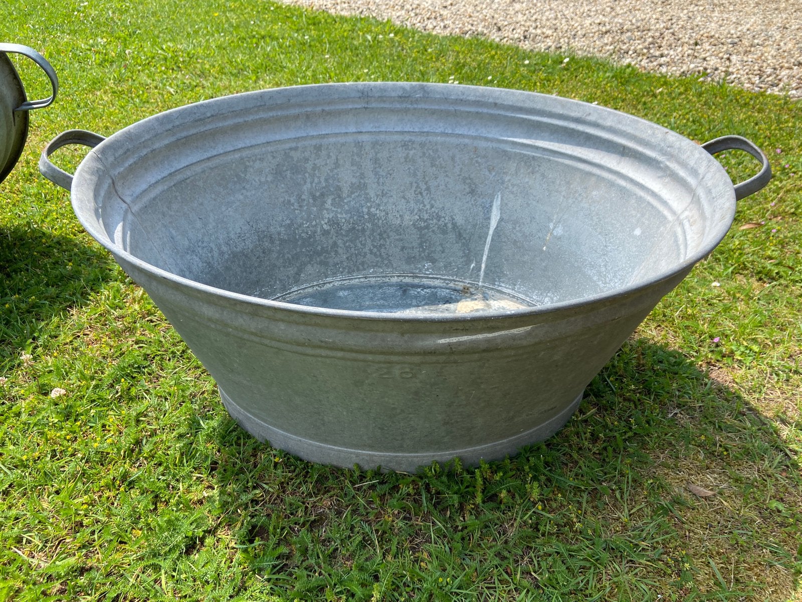 SCHUUR OPRUIMING grote Zinken teil 74x58 en 33 hoog dicht, Ophalen
