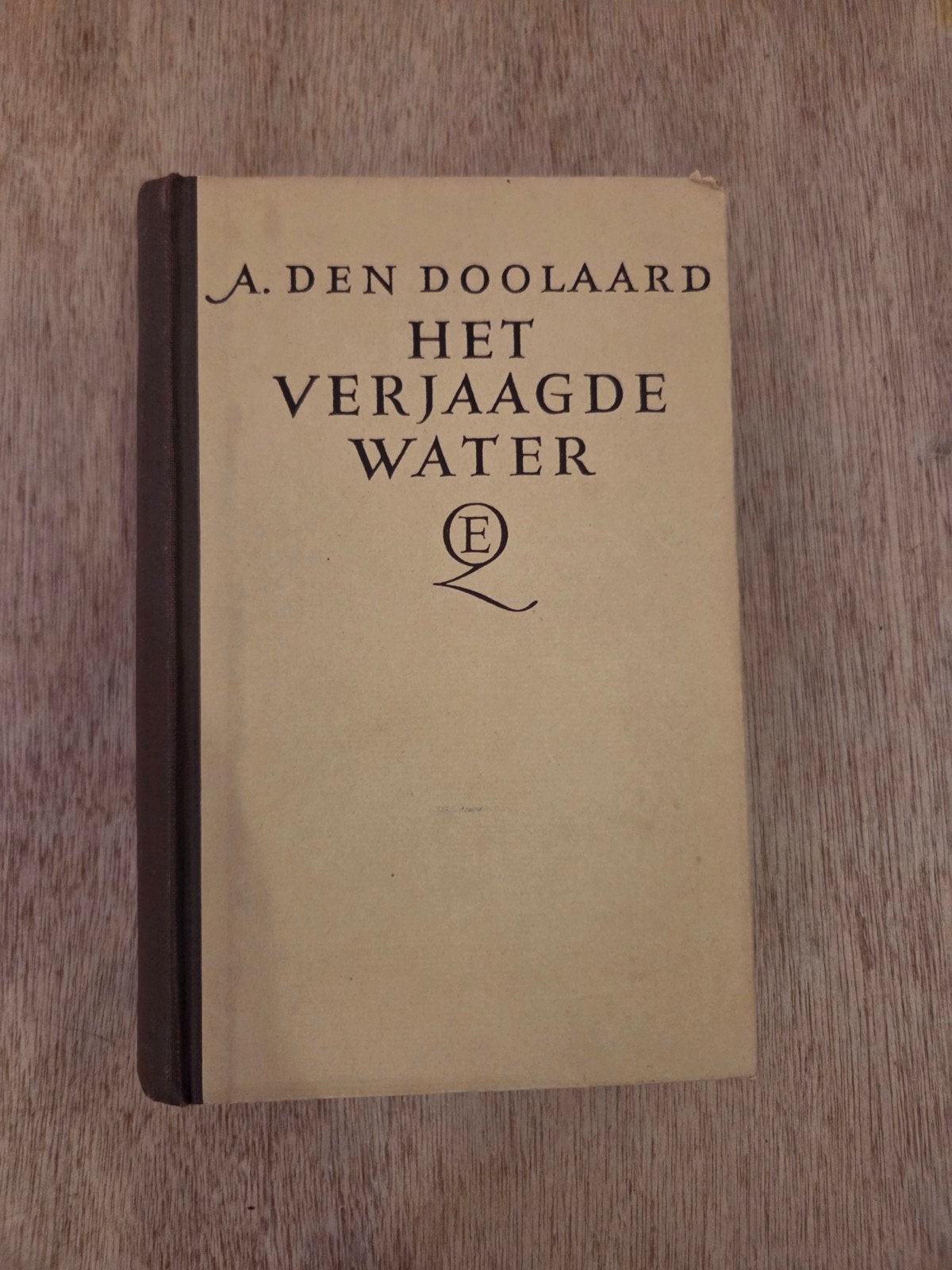 A. den Doolaard - Het verjaagde water, Ophalen of Verzenden, Gelezen, A. den Doolaard