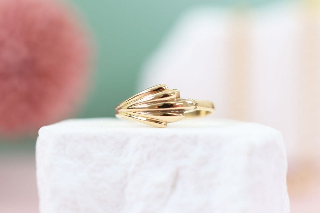 18 Karaat Gouden Dames Ring | Vintage Design | Maat 19, 19 tot 20, Ophalen of Verzenden, Zo goed als nieuw, Dame