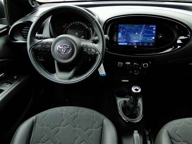 Toyota Aygo X 1.0 VVT-i Envy Led | Adaptief | Clima | JBL |, Keurmerk '100% Onderhouden', Gebruikt, 31 €/maand, Origineel Nederlands