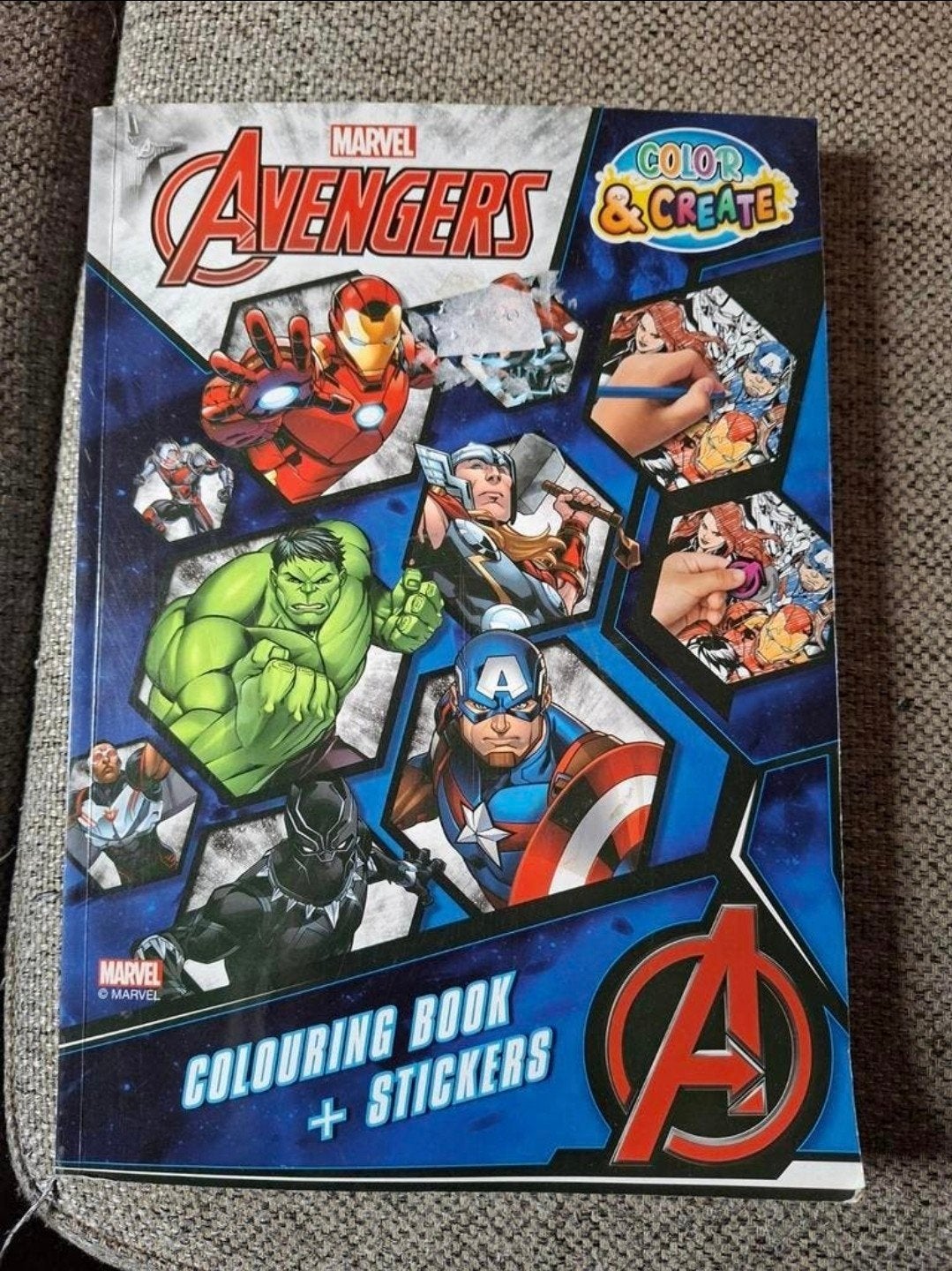 Avengers kleur & stickerboek., Ophalen of Verzenden