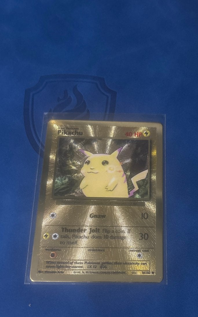 Gouden Pikachu Pokémon Kaart - Zeer Zeldzaam, Verzenden, Zo goed als nieuw, Losse kaart, Foil