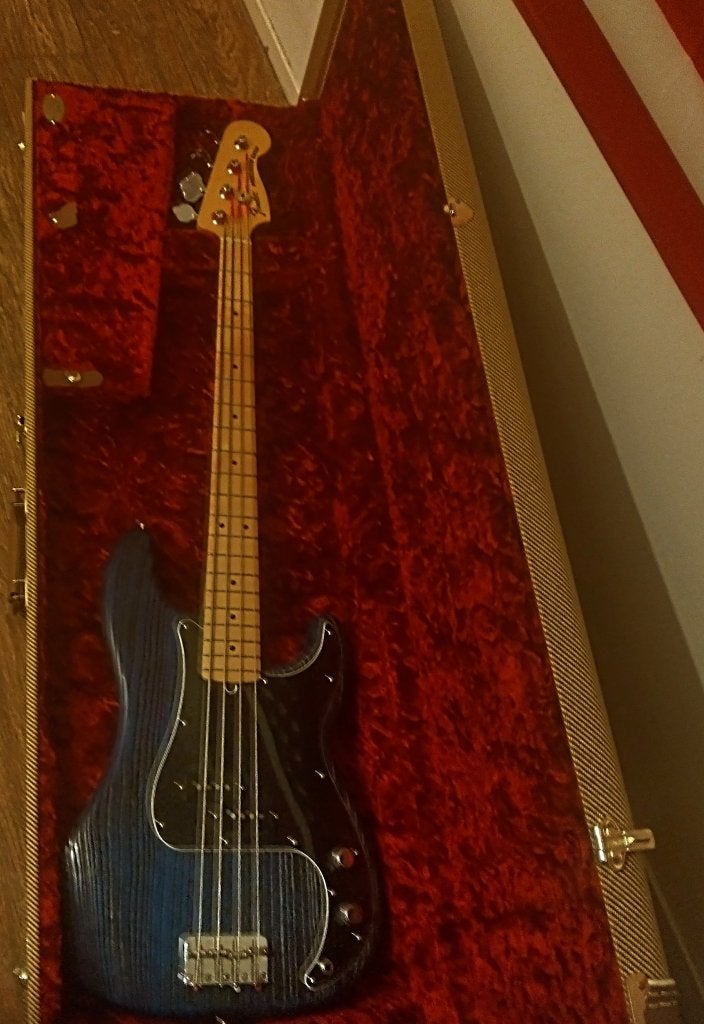US Fender Limited Edition Special Sandblasted Precision Bass, Muziek en Instrumenten, Snaarinstrumenten | Gitaren | Bas, Zo goed als nieuw