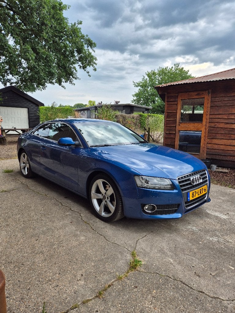 Audi A5 2.0 Tfsi Coupe 2010, Voorwielaandrijving, Stof, Zwart, 4 cilinders