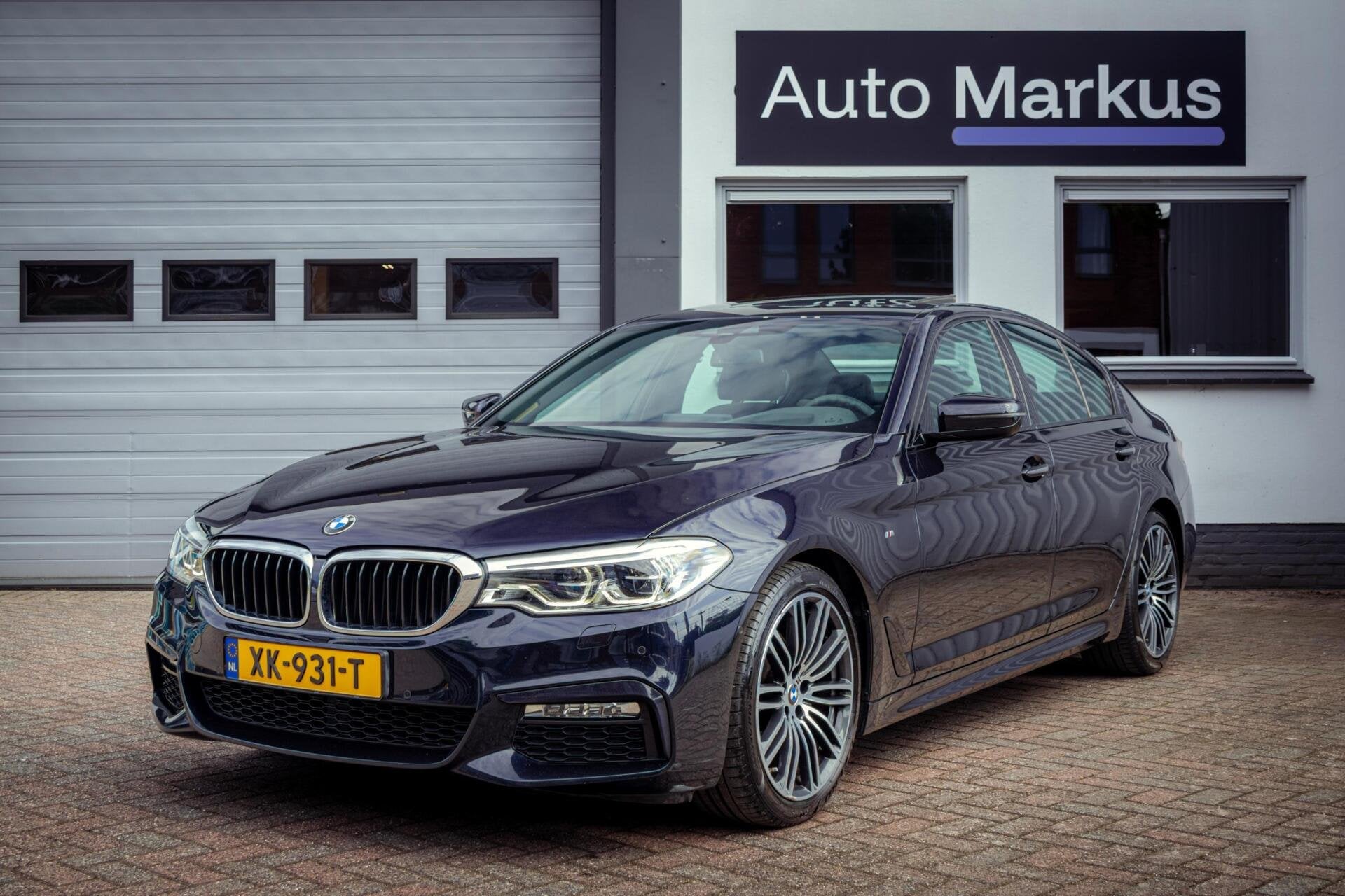 BMW 5-serie 520i 3X M-Sport|Pano|HUD|Ventilatie|Comfortstoel, Automaat, 1998 cc, Achterwielaandrijving, Gebruikt