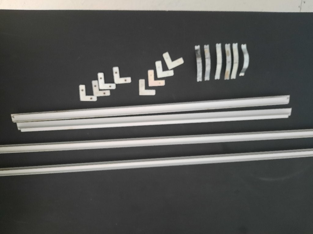 onderdelen voor aluminium lijst van ongeveer 70 x 100 cm, Ophalen, Gebruikt, Metaal of Aluminium, 75 cm of meer