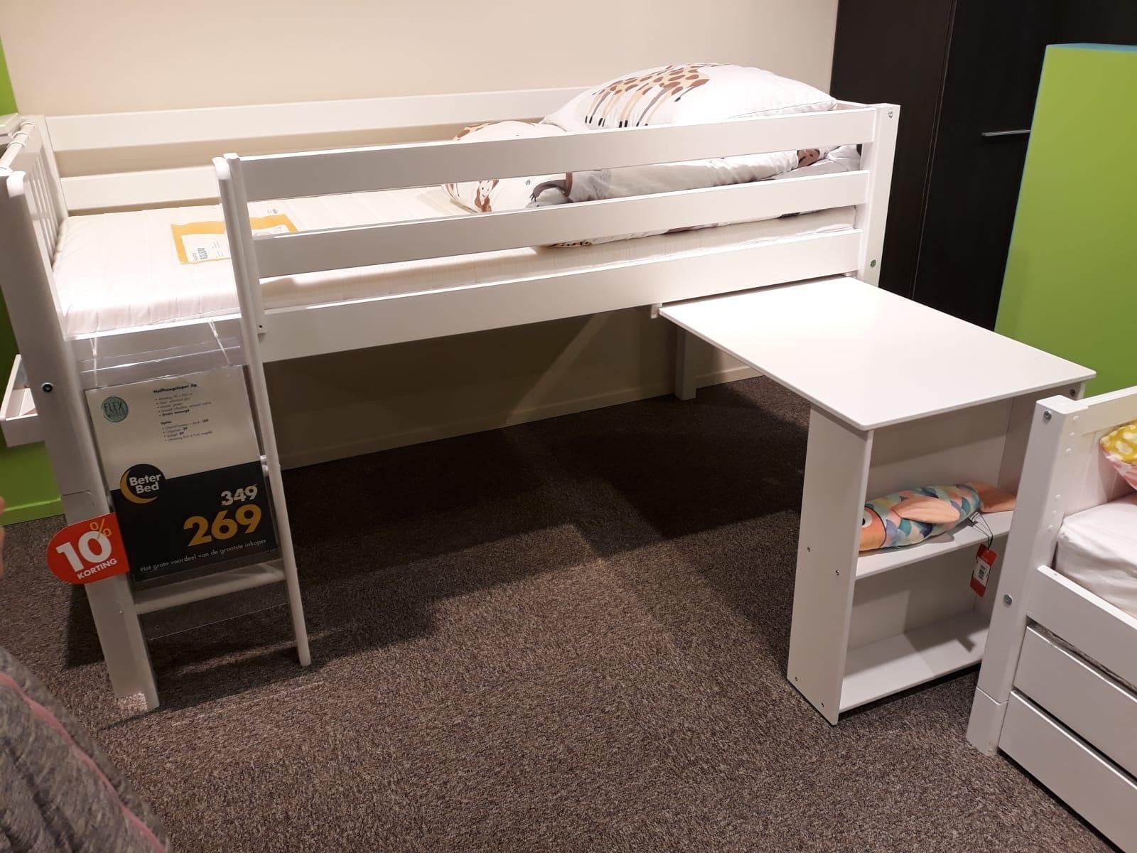Witte halfhoogslaper met bureau en matras 90 x 200, Ophalen, Gebruikt, Hoogslaper of Stapelbed