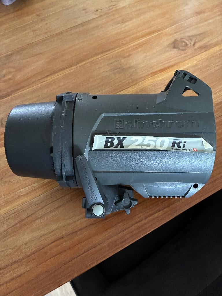 Elinchrom flitsset met softboxen, Audio, Tv en Foto, Fotografie | Fotostudio en Toebehoren, Ophalen, Gebruikt, Complete fotostudio