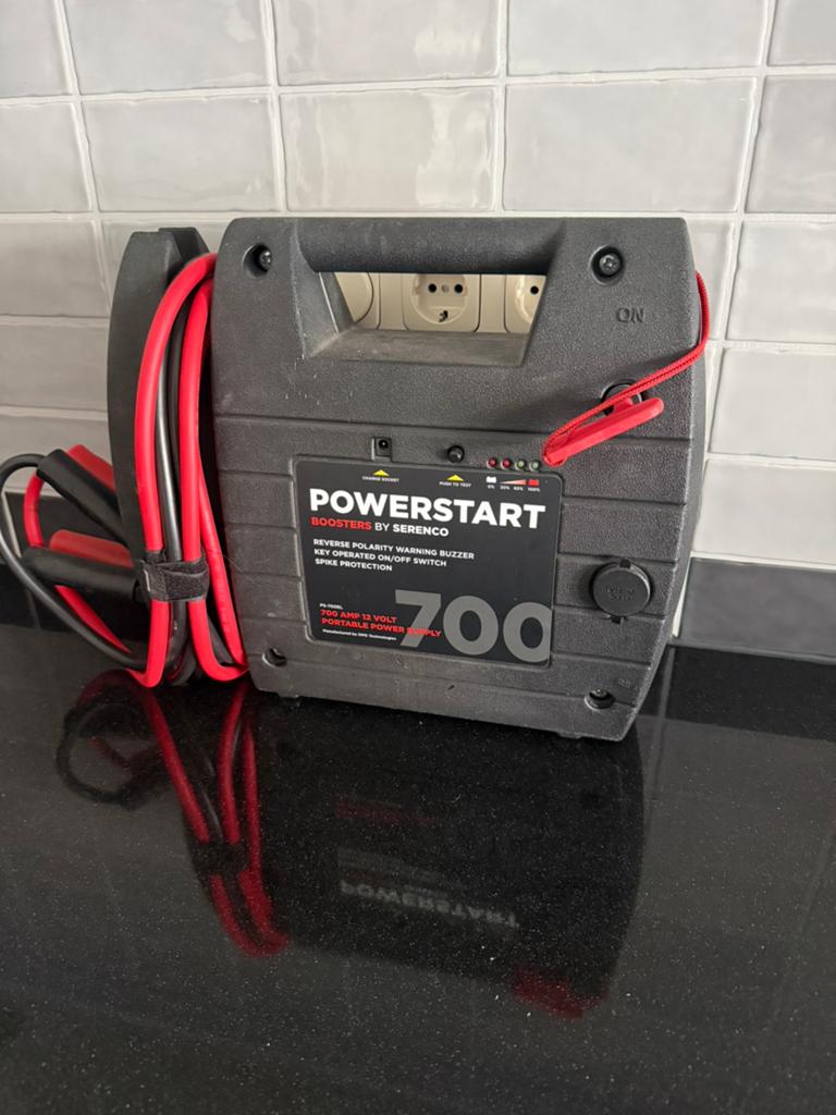 Powerstart 700 by Serenco, Auto diversen, Jumpstarters, Zo goed als nieuw, Ophalen of Verzenden