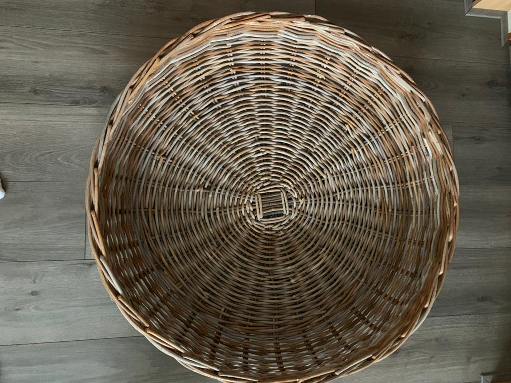 Grote rieten mand - Decoratieve opberger, Ophalen, Mand, Rond, Zo goed als nieuw
