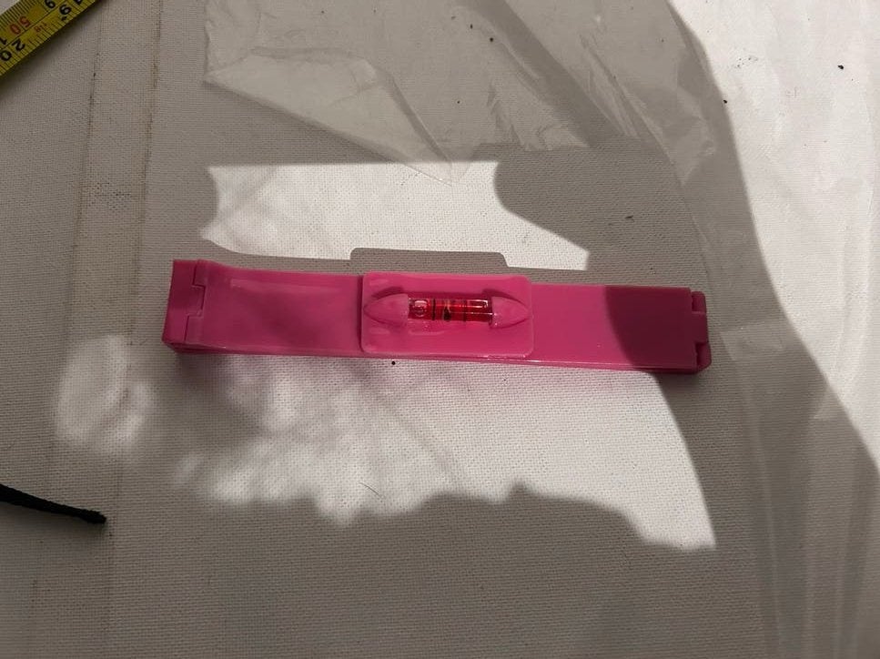 Roze haarwaterpas voor perfecte pony's en kapsels, Sieraden, Tassen en Uiterlijk, Ophalen of Verzenden, Zo goed als nieuw, Overige typen