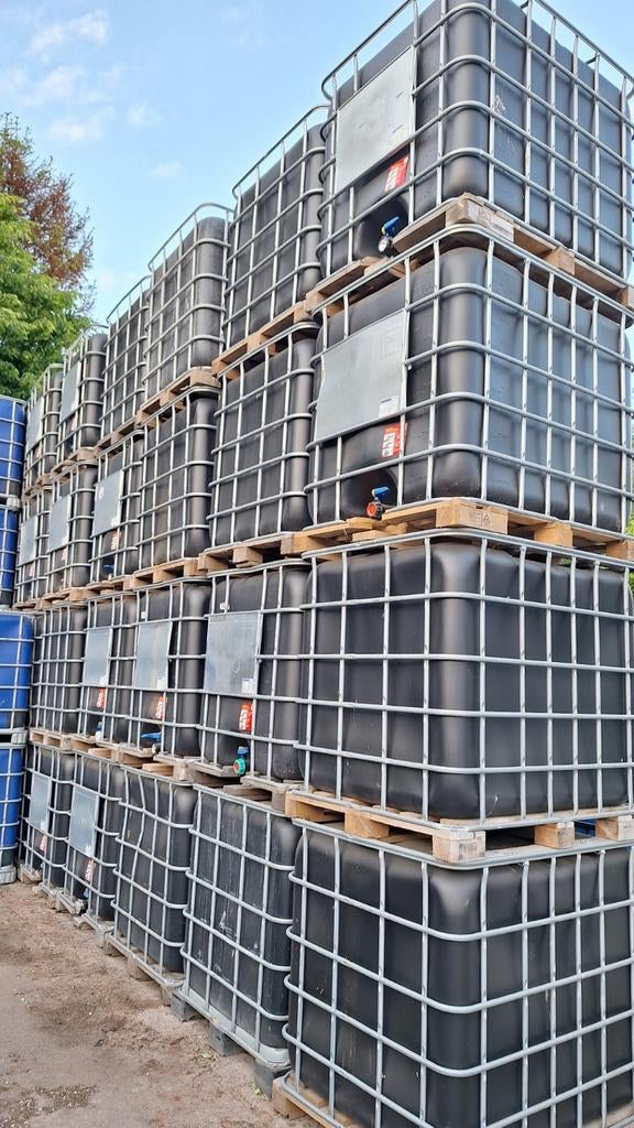 Zwarte IBC vaten 1000 liter regenton met houten pallet, Kunststof, Met kraantje, 150 liter of meer, Ophalen of Verzenden