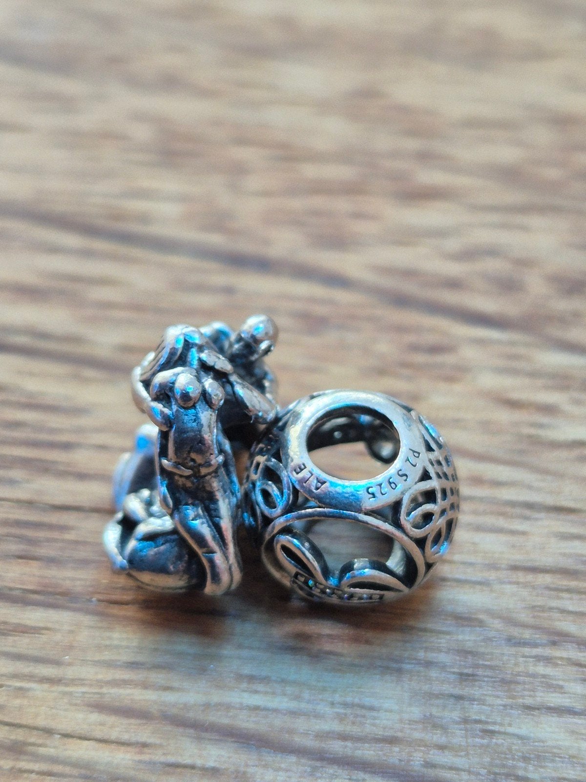 Zilveren Trollbeads bedels: Zeemeerminnen en letter J, Ophalen of Verzenden, Zo goed als nieuw, Trollbeads, 2 of 3 bedels