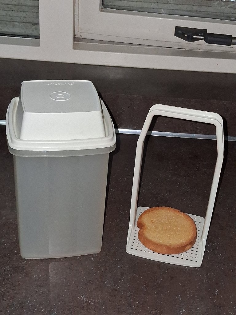 Tupperware beschuit bus / zuurpot groot wit vintage augurk, Ophalen of Verzenden, Zo goed als nieuw, Wit, Overige typen