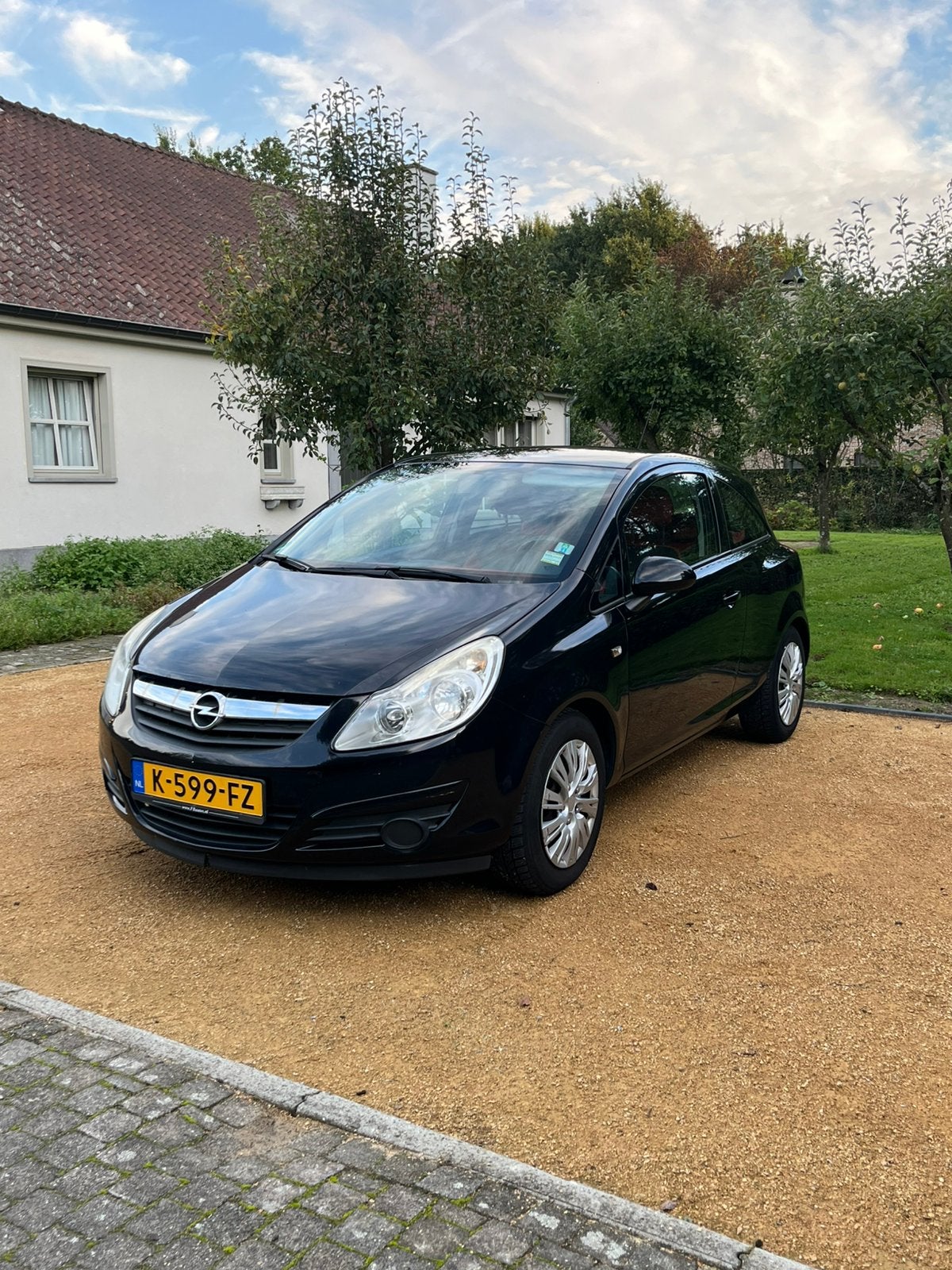 Opel Corsa 1.2 16V 3D 2009 Zwart, Auto's, Voorwielaandrijving, 40 €/maand, 1229 cc, Zwart