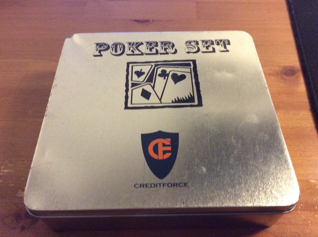 Pokerset in blik. Onderdelen nog ingepakt, Ophalen of Verzenden, Zo goed als nieuw