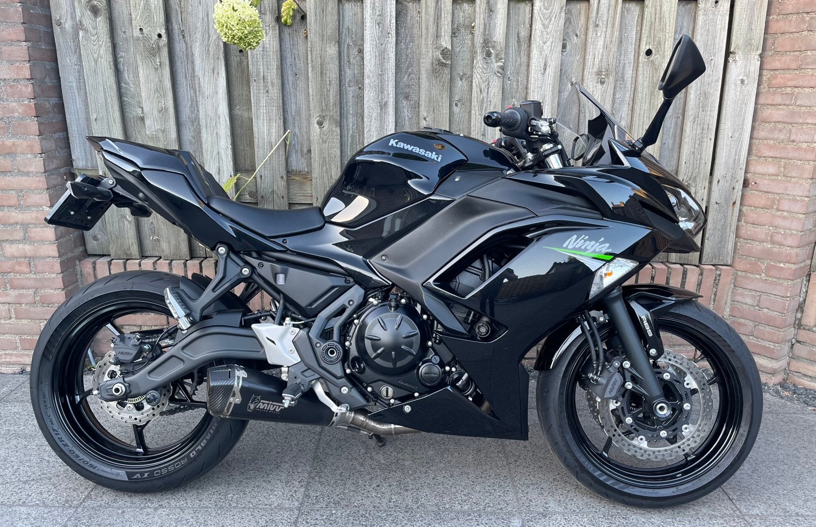 Kawasaki ninja 650 bj 2020 zwart 10326 km, 2 cilinders, Sportuitlaat, Motorrijbewijs A, Gebruikt